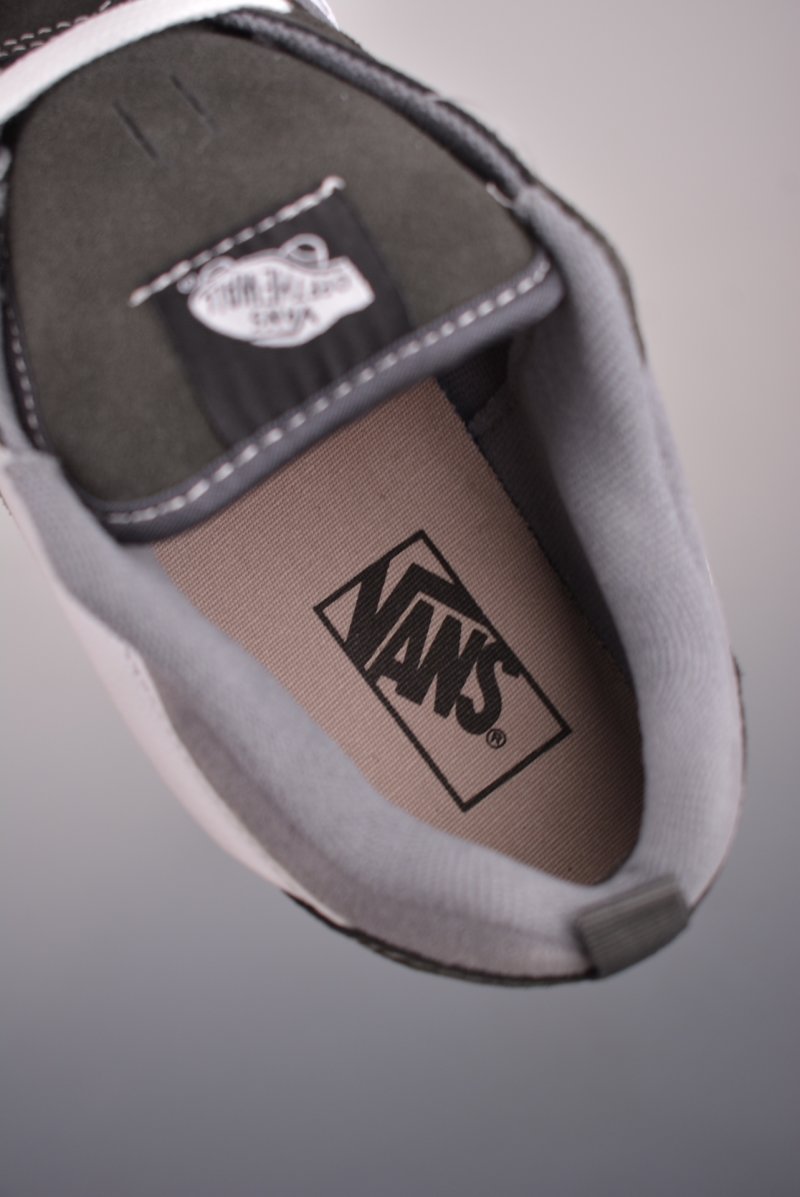 Vans Knu-Skool Logo 'Grey' view