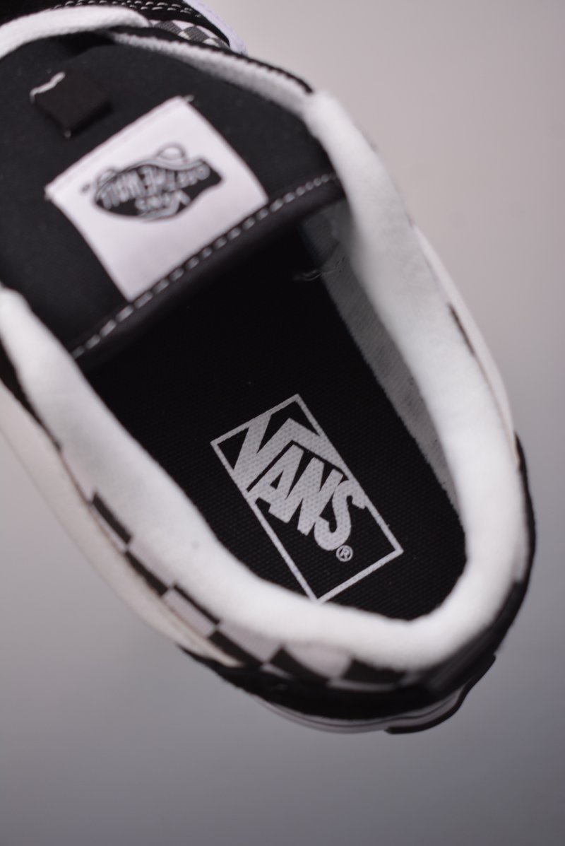 Vans Knu Skool Logo Checkerboard 'Black / White' view