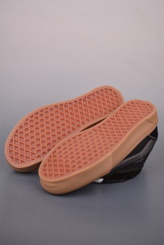 Vans Knu Skool Logo 'Black / Brown' view 3