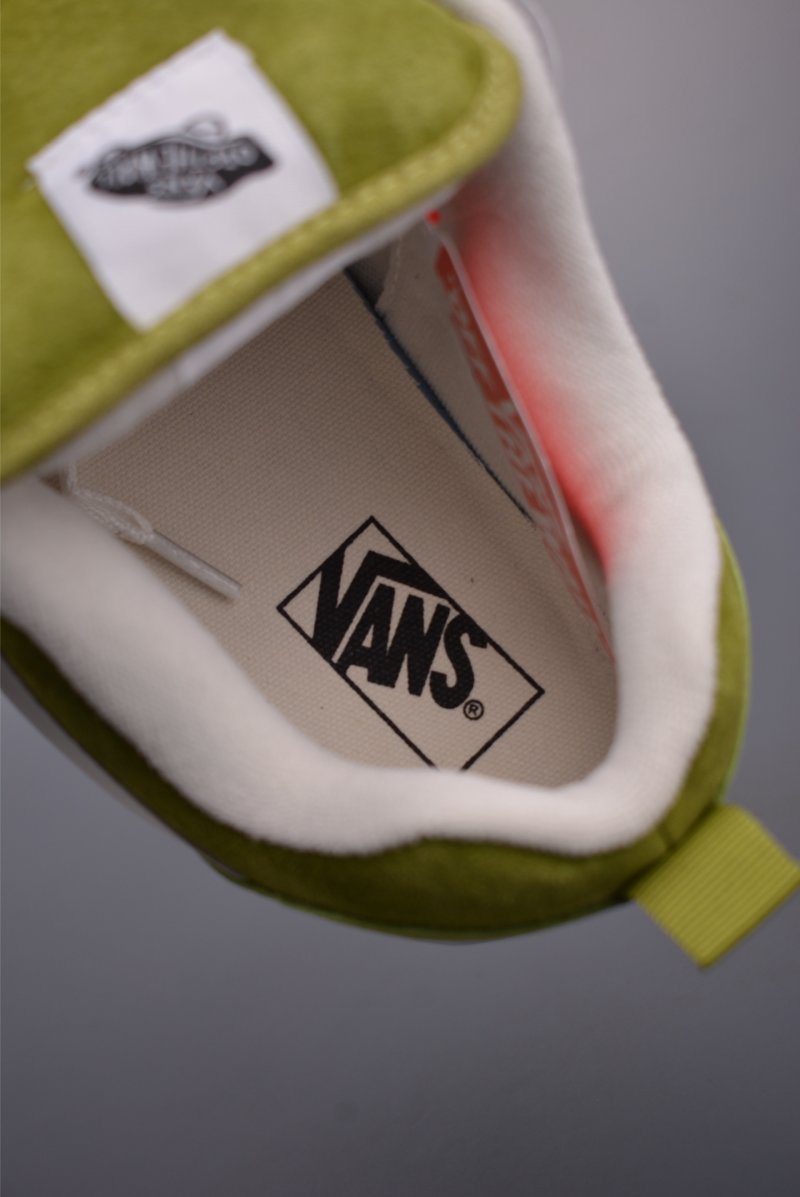 Vans Knu Skool Logo 'Avocado Green' view