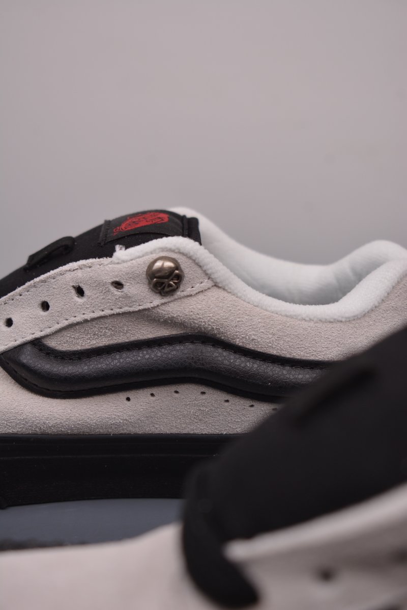 Vans Knu Skool Logo Halloween 'Black / White' view