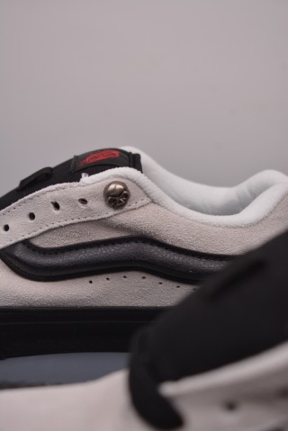 Vans Knu Skool Logo Halloween 'Black / White' view 8