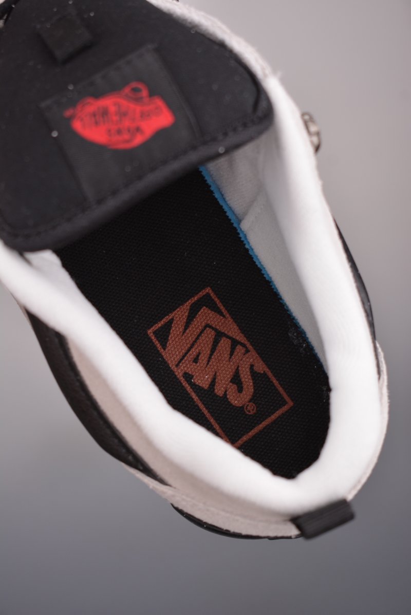 Vans Knu Skool Logo Halloween 'Black / White' view