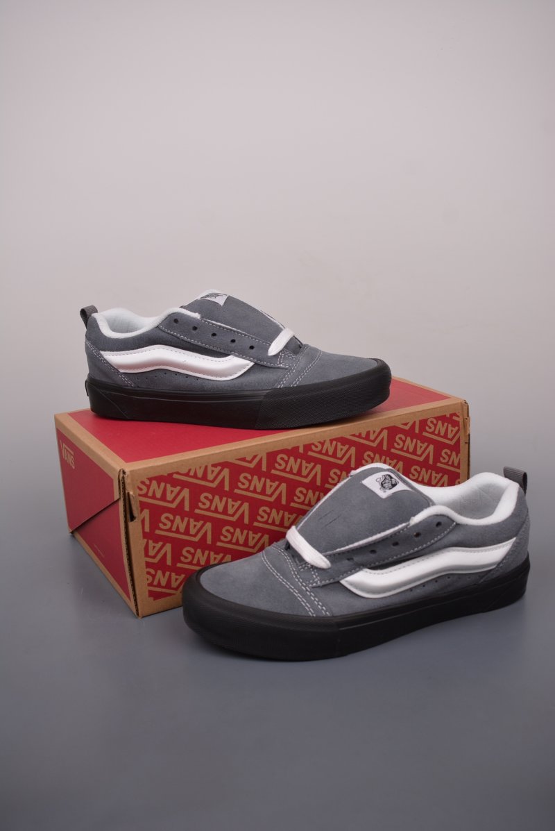 Vans Knu Skool 'Black / Grey' view