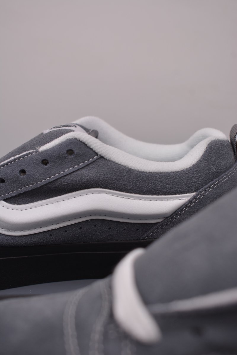 Vans Knu Skool 'Black / Grey' view