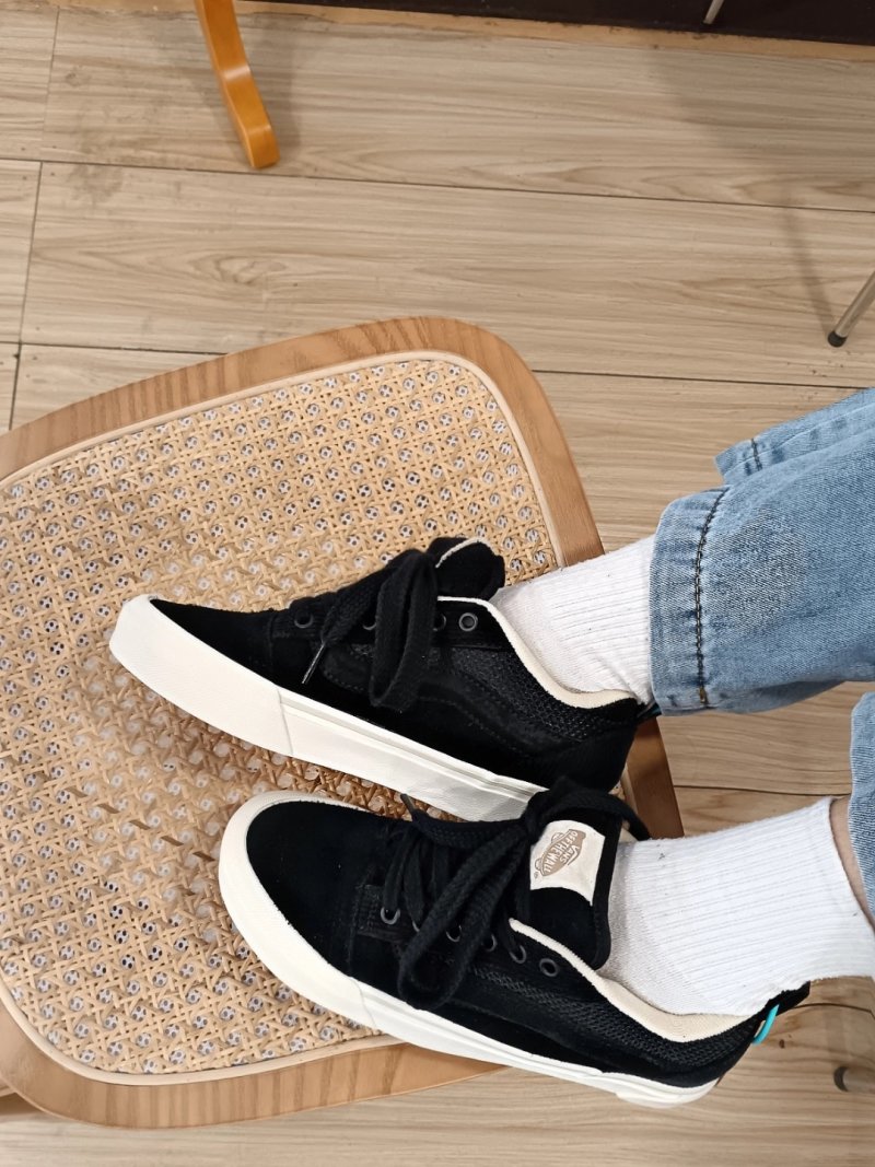 Vans Knu-Skool VR3 LX view