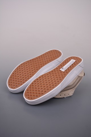 Vans Knu-Skool VR3 LX 'Cream / Brown' view 3