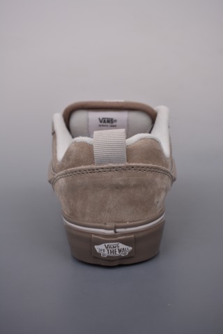 Vans Knu-Skool VR3 LX 'Workwear Grey' view 4