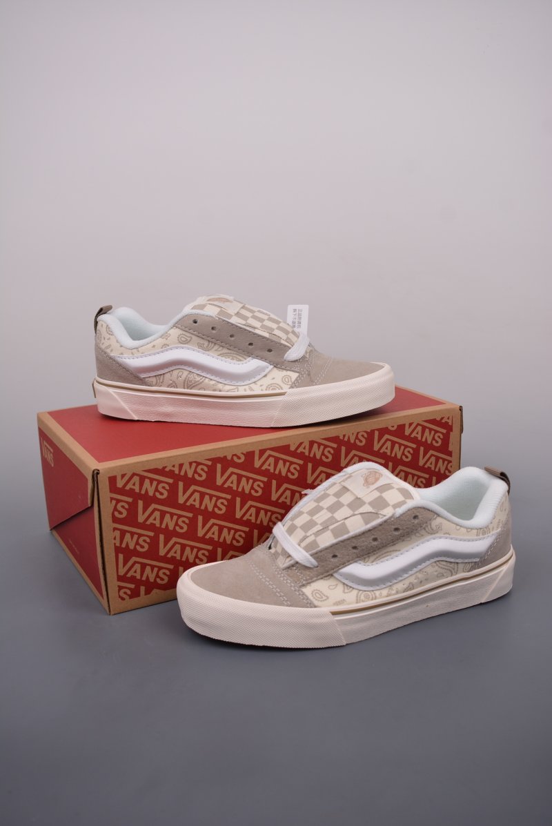 Vans Knu-Skool VR3 LX 'Workwear Grey' view