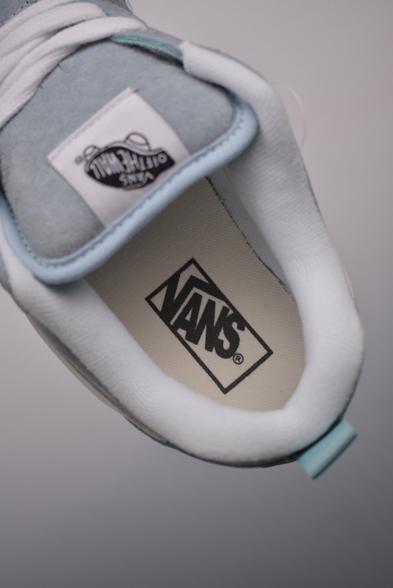 Vans Knu-Skool VR3 LX 'Sky Blue / White' view