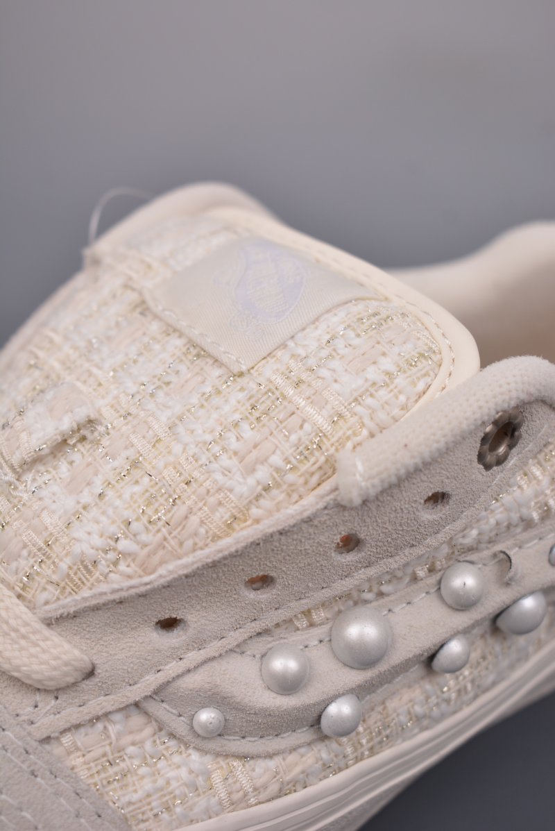 Vans Knu Skool x Zhang Quan 'Chanel Gold' view