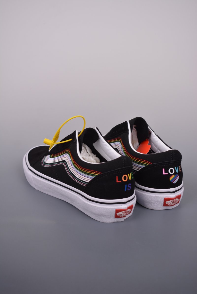 Vans Old Skool 'Love Wins' view