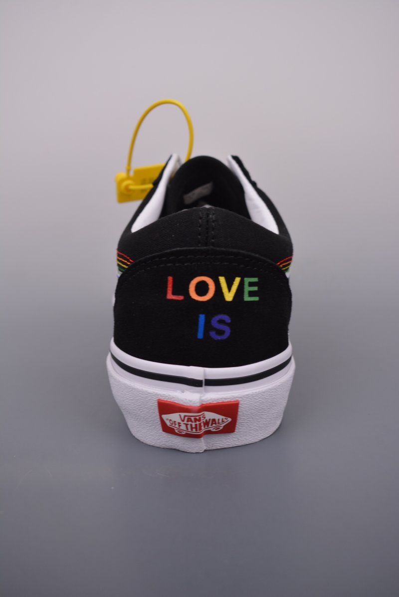 Vans Old Skool 'Love Wins' view