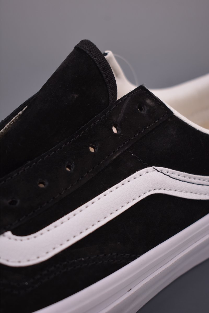 Vans Old Skool LX 'Black / White' view