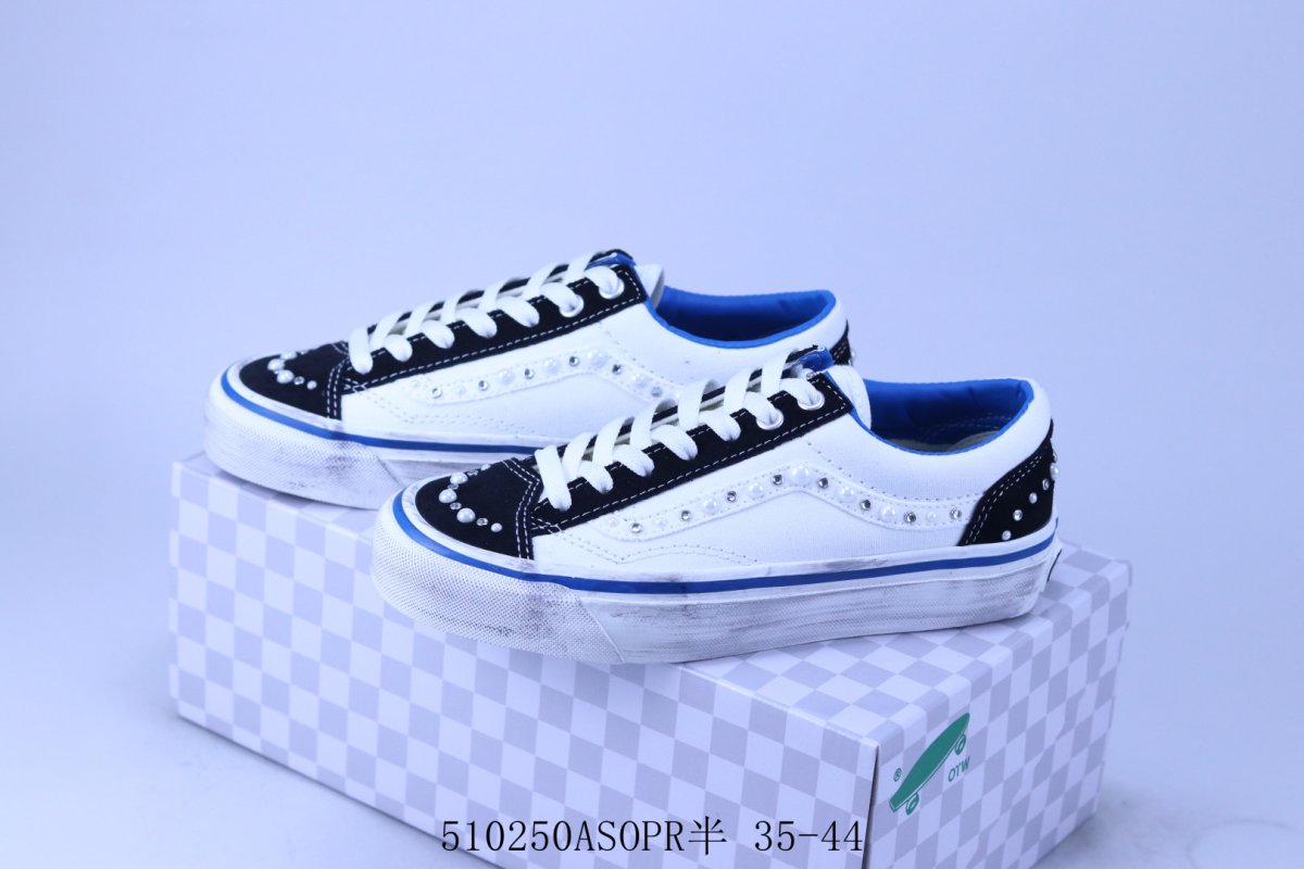 Vans Old Skool Pearlized view