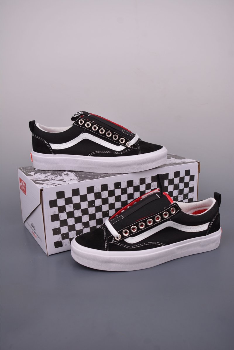 Vans Old Skool Skate 'Black / White' view