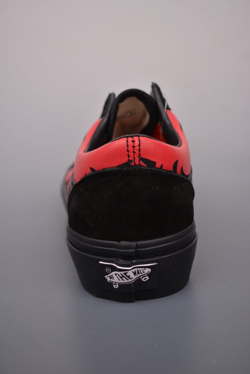 Vans Old Skool 'Black / Red Flame' view