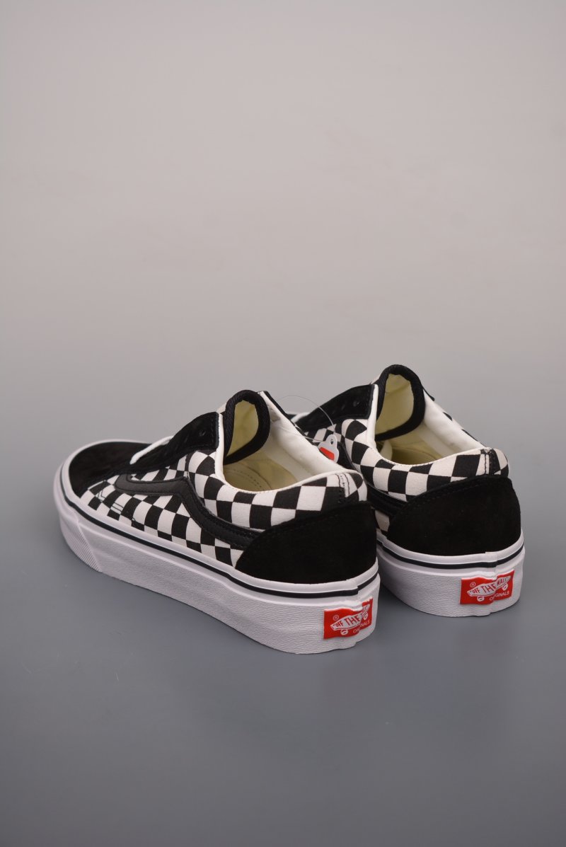 Vans Old Skool 'Black / White Checkerboard' view