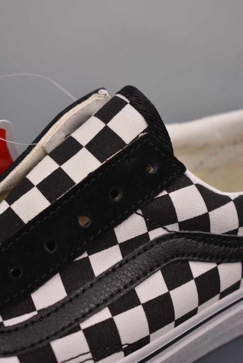 Vans Old Skool 'Black / White Checkerboard' view