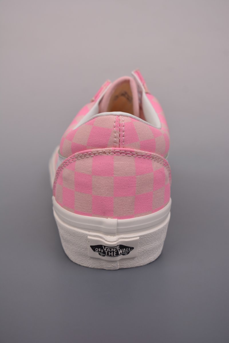 Vans Old Skool 'Peach Pink Checkerboard' view