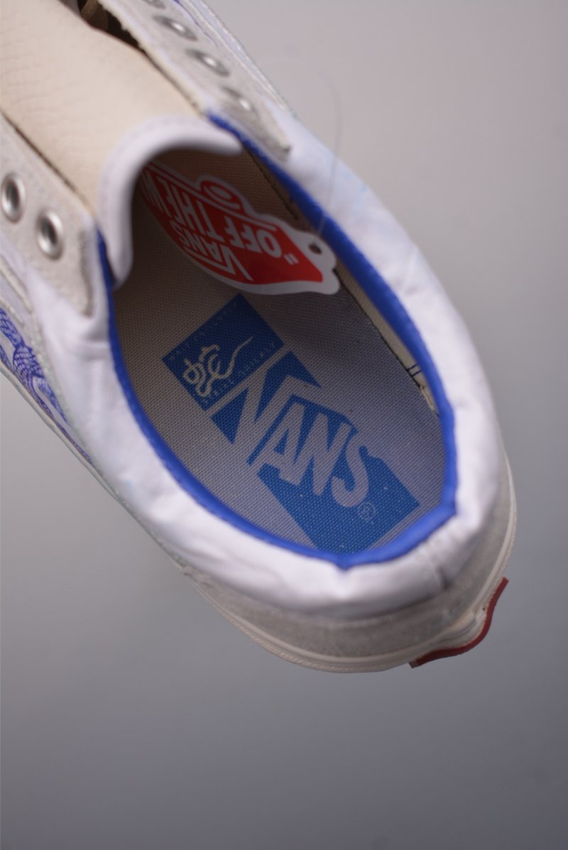 Vans Premium Old Skool LX 'Blue / White' view