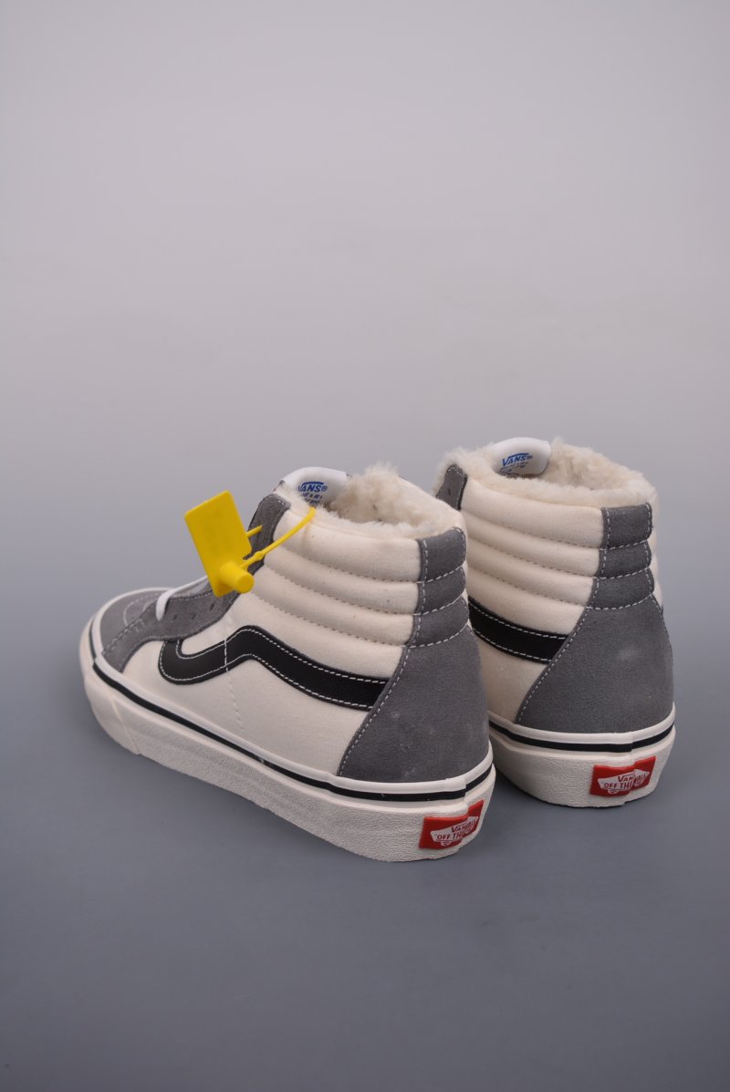 Vans Sk8-Hi view