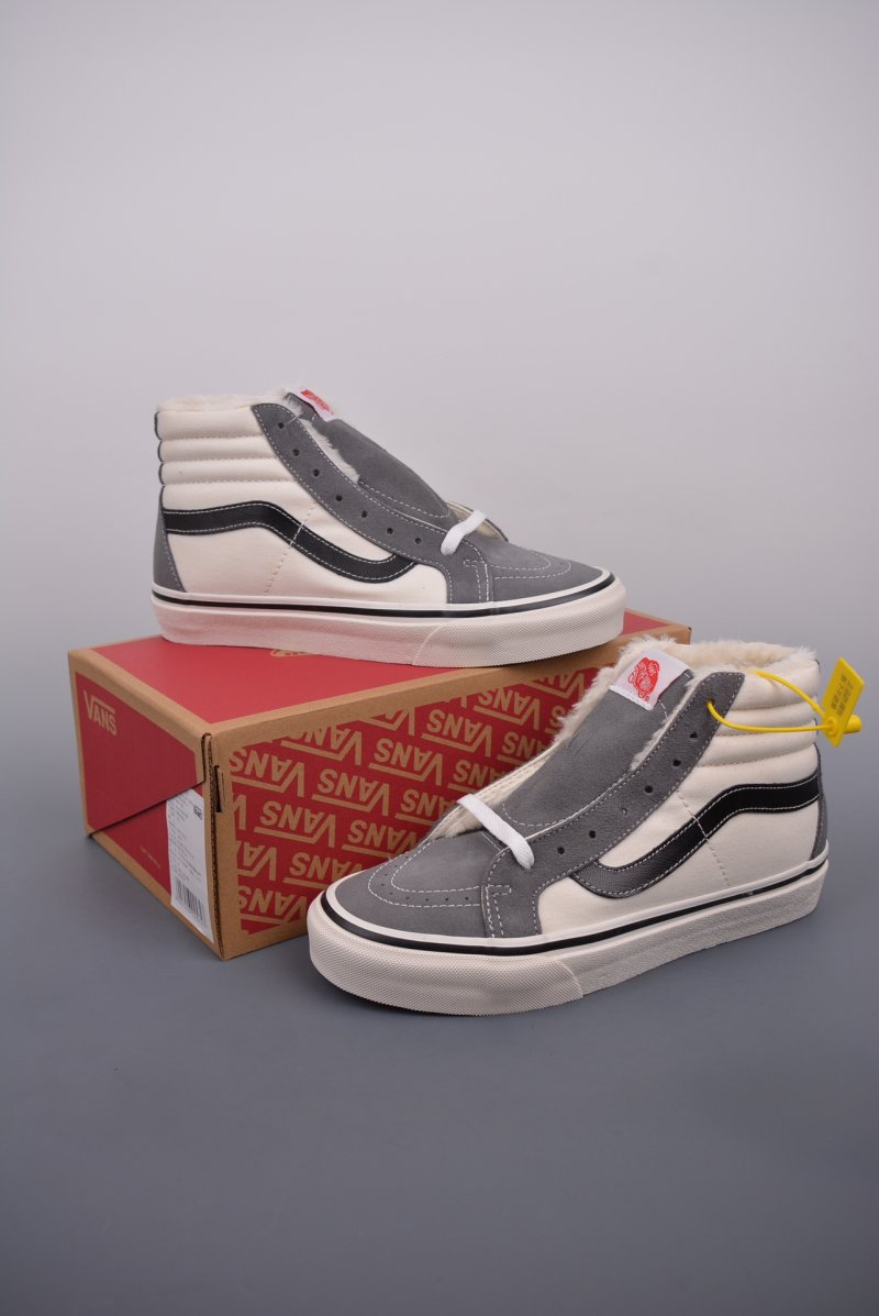 Vans Sk8-Hi view