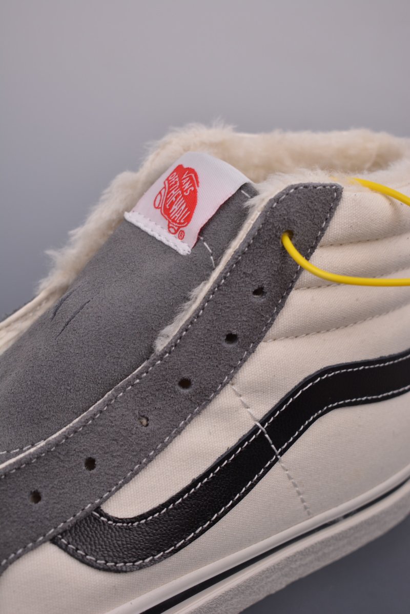 Vans Sk8-Hi view