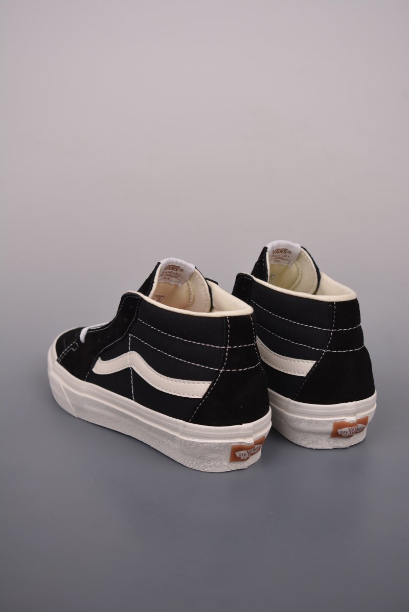 Vans Sk8-Hi VR3 'Black / White' view