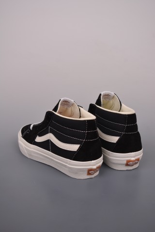 Vans Sk8-Hi VR3 'Black / White' view 2