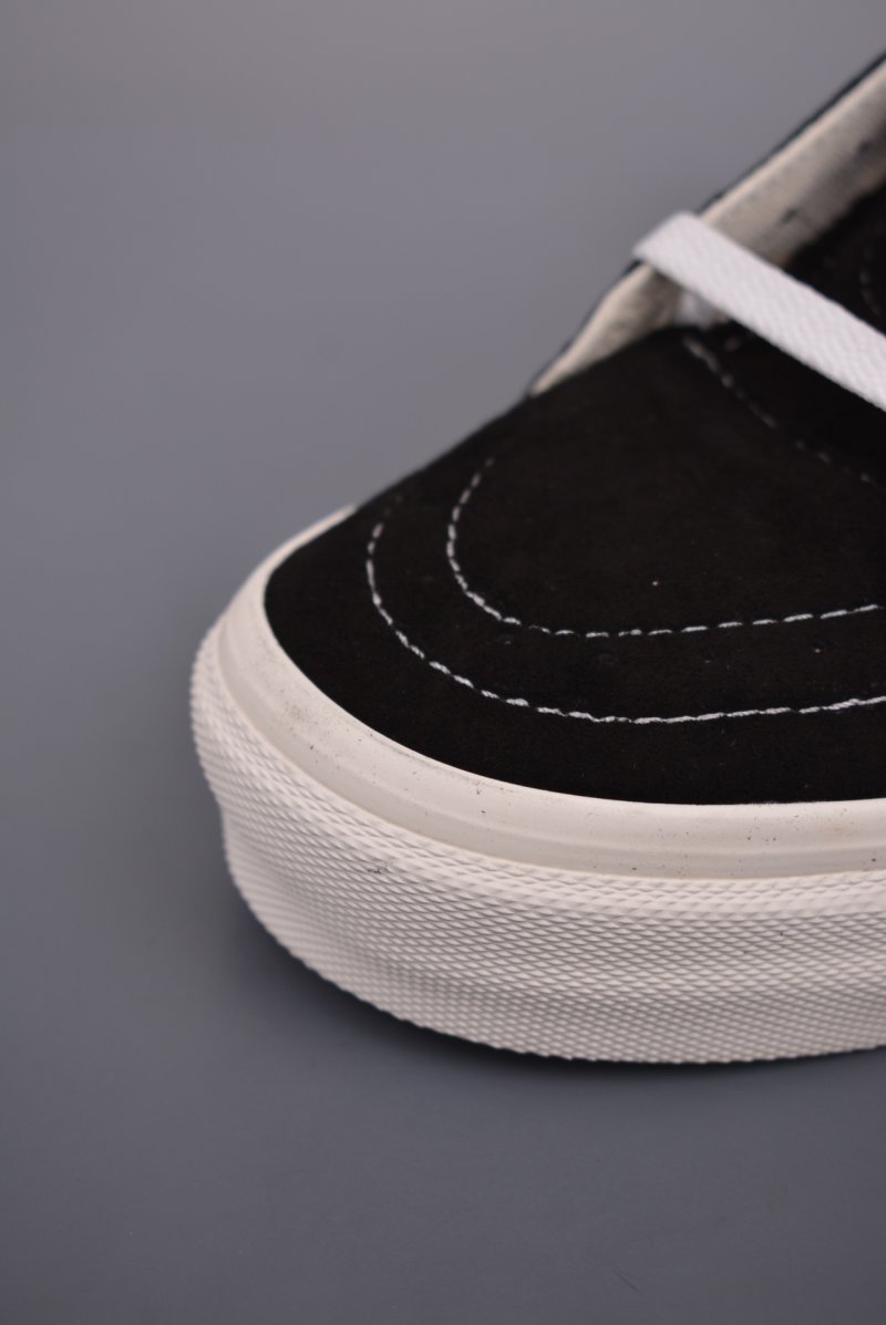 Vans Sk8-Hi VR3 'Black / White' view