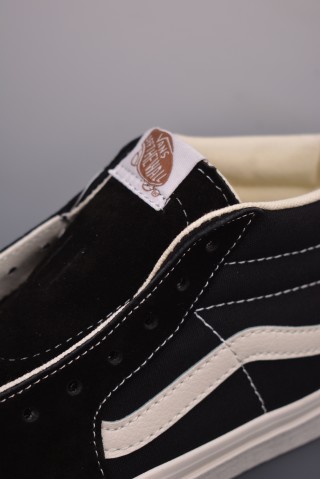 Vans Sk8-Hi VR3 'Black / White' view 7
