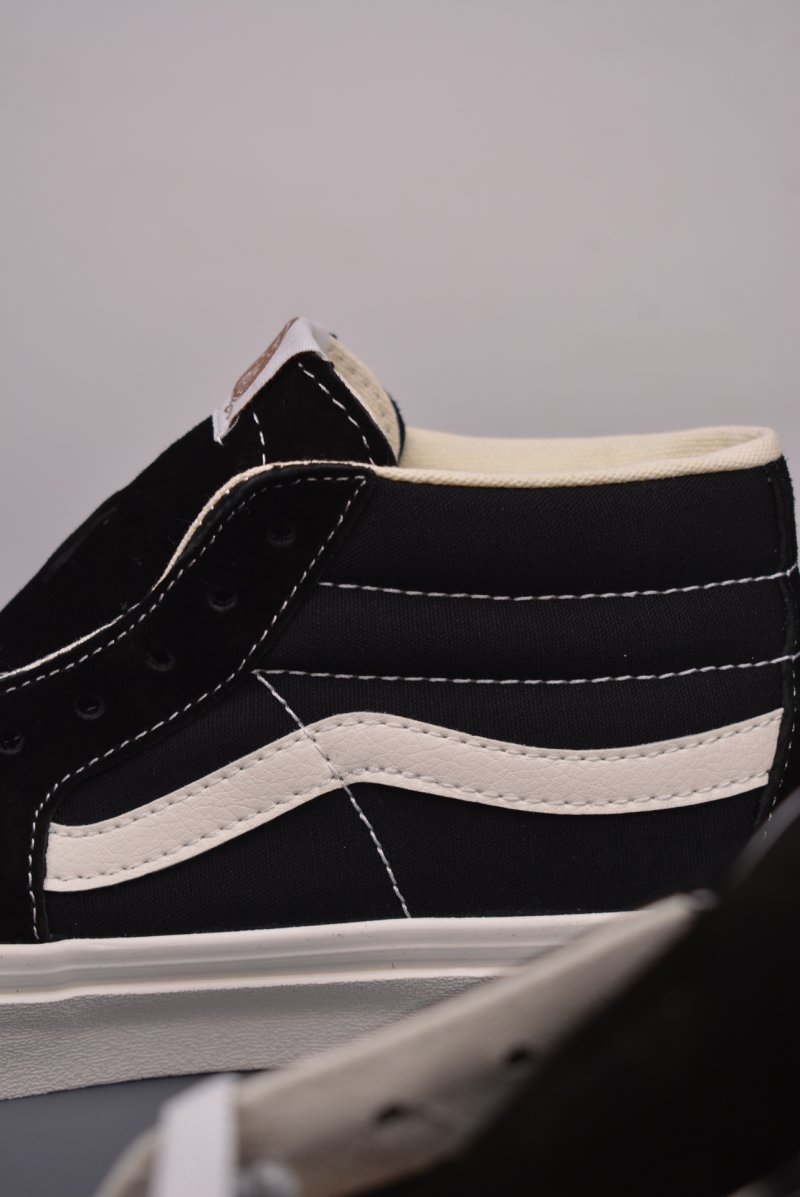 Vans Sk8-Hi VR3 'Black / White' view