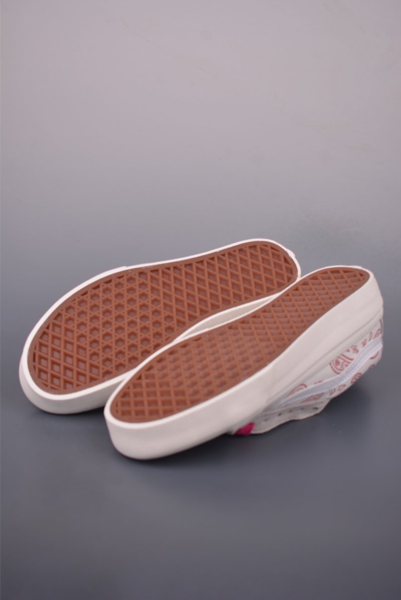 Vans Sk8-Low 'White / Pink' view