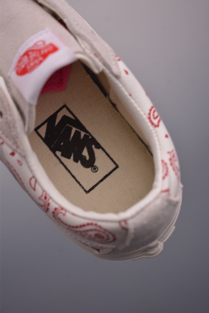Vans Sk8-Low 'White / Pink' view