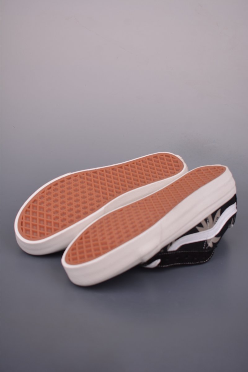 Vans Sk8-Low 'Black / Brown' view