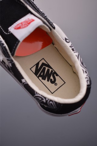 Vans Sk8-Low 'White Cashew Floral' view 9