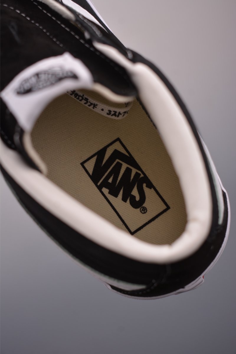 Vans Sk8-Mid 'Gold' view
