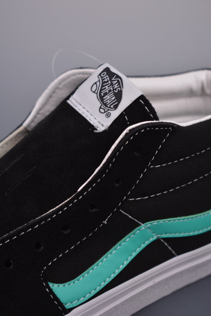 Vans Sk8-Mid 'Black / Green' view