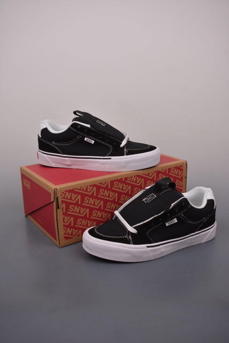 Vans Skate Chukka 'Black / White' view