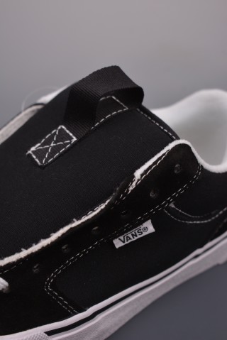 Vans Skate Chukka 'Black / White' view 7