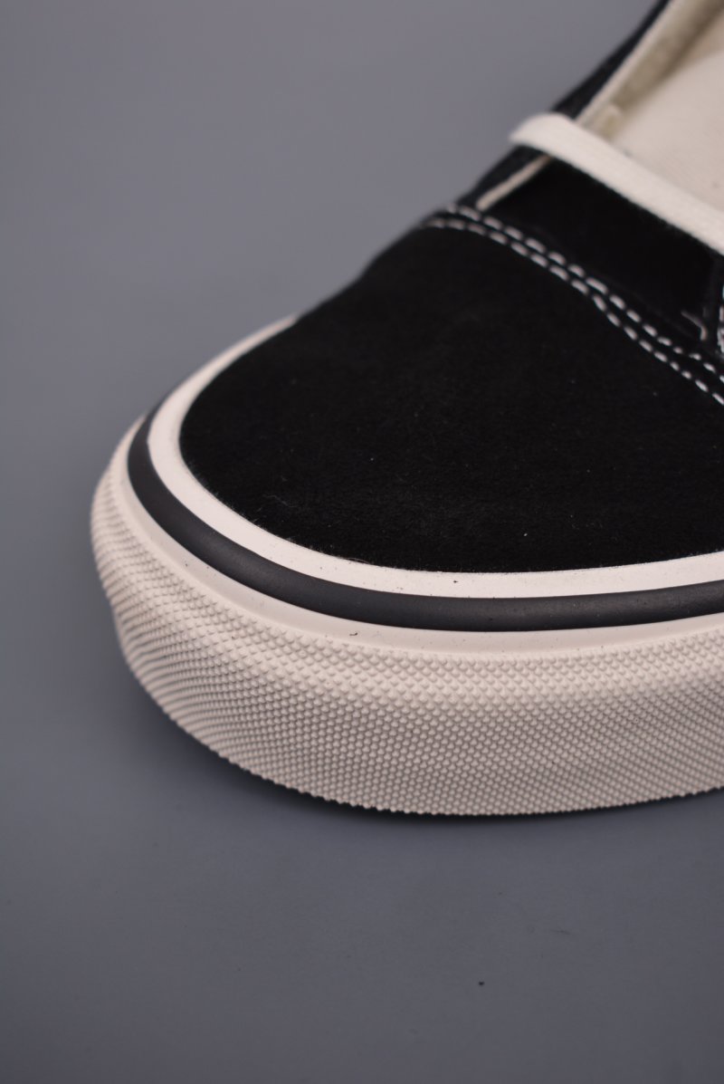 Vans Style 37 Mid Skool 'Anaheim' 'Black / White' view