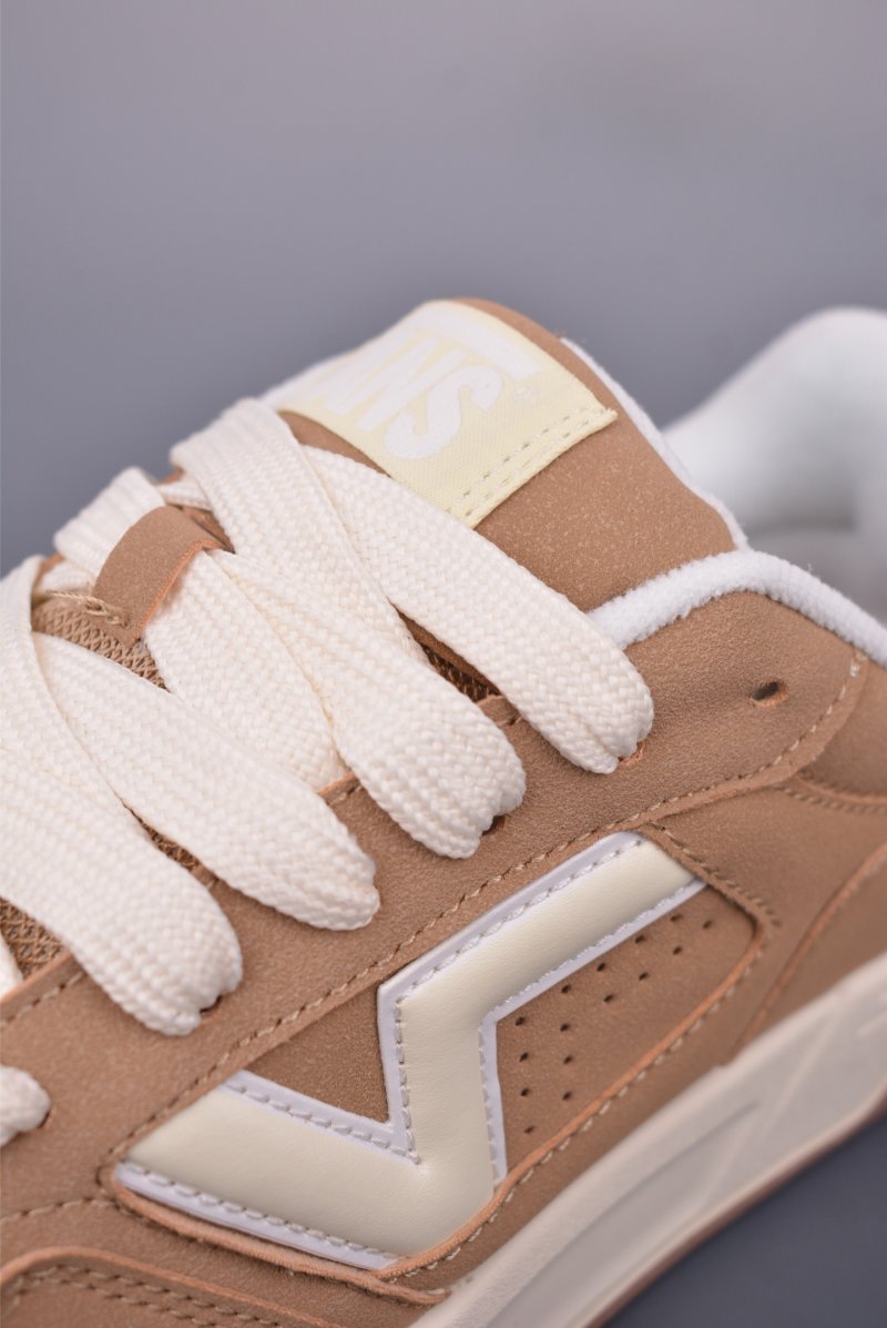 Vans Upland CL 'Brown' view