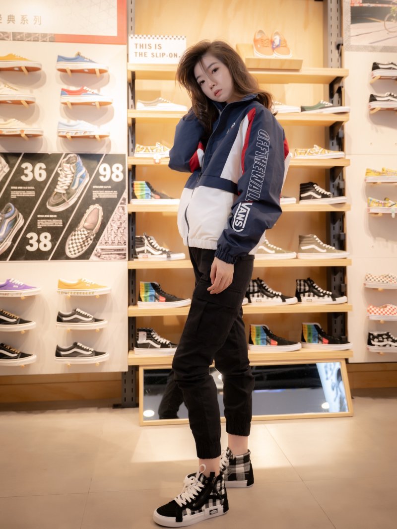 Vans Vault Sk8-Hi Cap LX 'Black / White Checkerboard' view