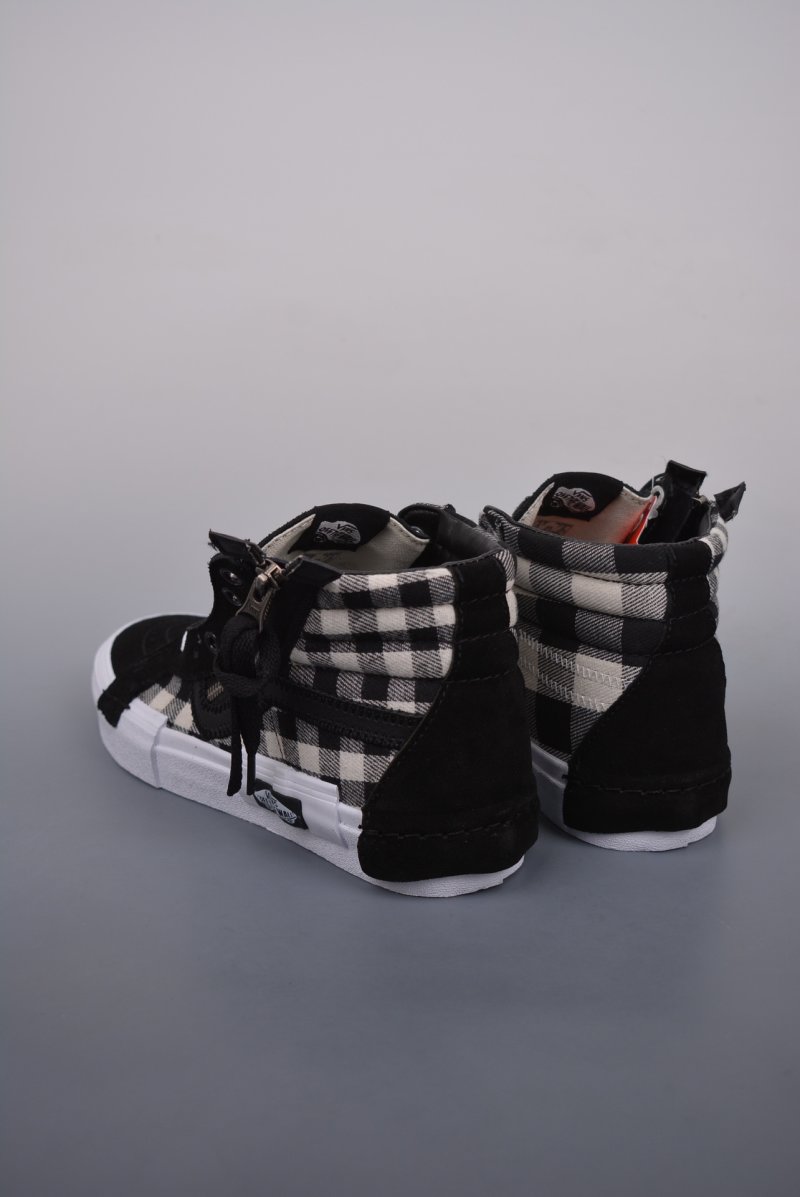 Vans Vault Sk8-Hi Cap LX 'Black / White / Blue' view