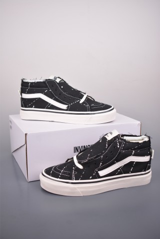 Vans x INVINCIBLE Old Skool 'Black' view 5