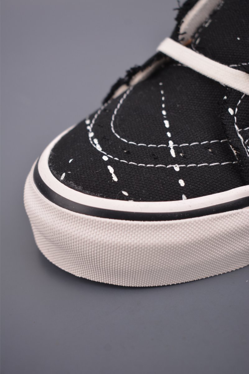 Vans x INVINCIBLE Old Skool 'Black' view