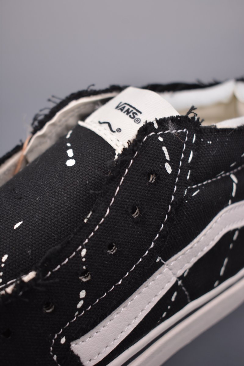 Vans x INVINCIBLE Old Skool 'Black' view