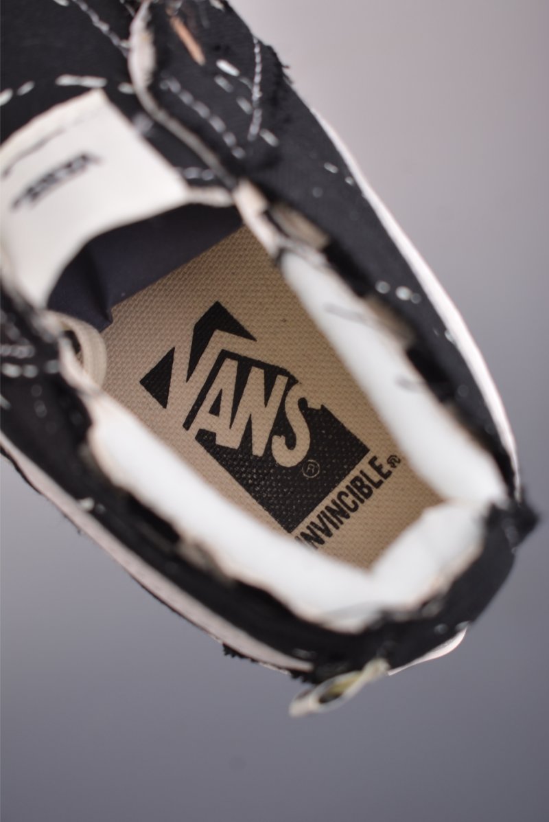 Vans x INVINCIBLE Old Skool 'Black' view
