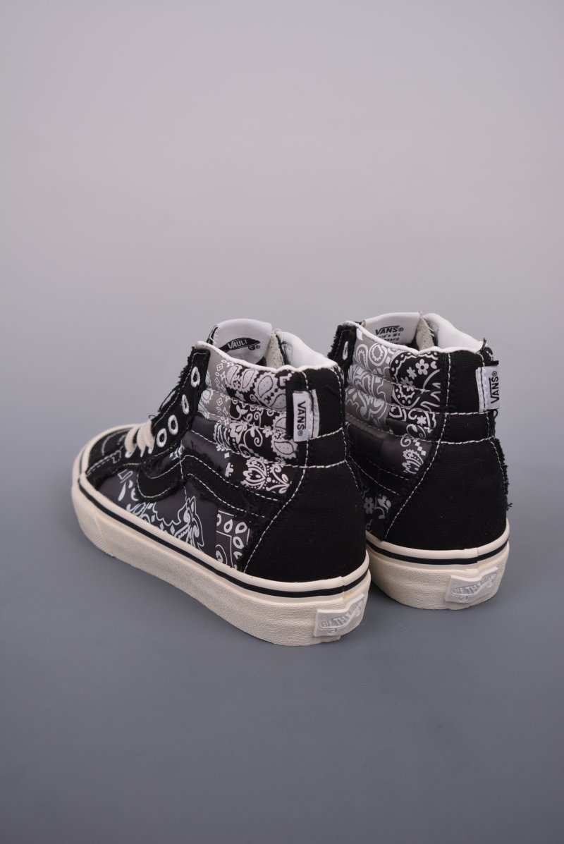 Vault by Vans x INVINCIBLE Sk8-Hi 'Black / White' view
